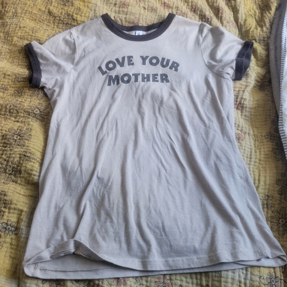 Love your mother tee